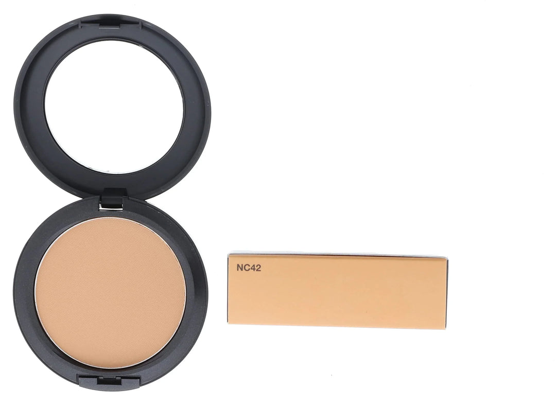 MAC Studio Fix Powder Plus Foundation NC42