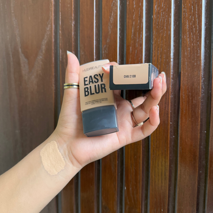 HUDA BEAUTY Easy Blur Natural Airbrush Foundation With Niacinamide